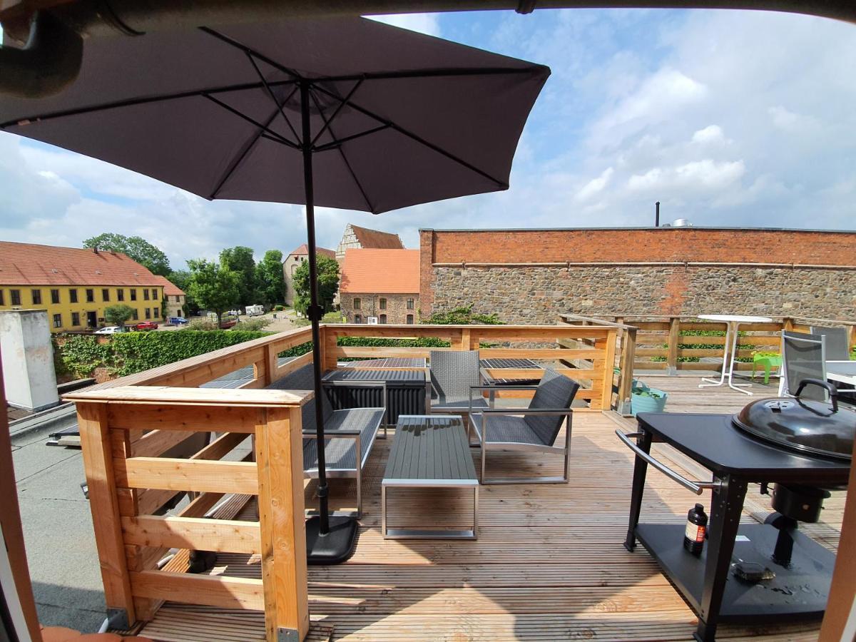 Gemuetliche Dachwohnung Mit Kleiner Oder Grosser Dachterrasse Nebeneinander Wolmirstedt Eksteriør bilde