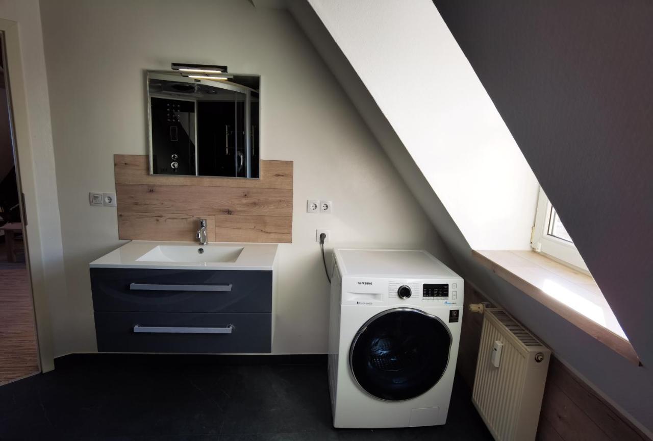 Gemuetliche Dachwohnung Mit Kleiner Oder Grosser Dachterrasse Nebeneinander Wolmirstedt Eksteriør bilde