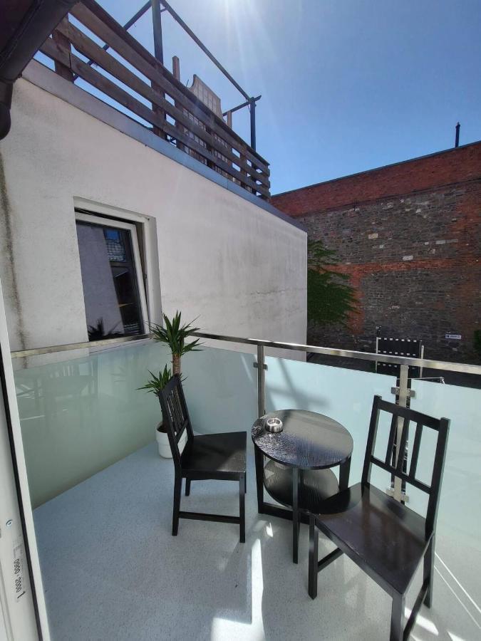 Gemuetliche Dachwohnung Mit Kleiner Oder Grosser Dachterrasse Nebeneinander Wolmirstedt Eksteriør bilde