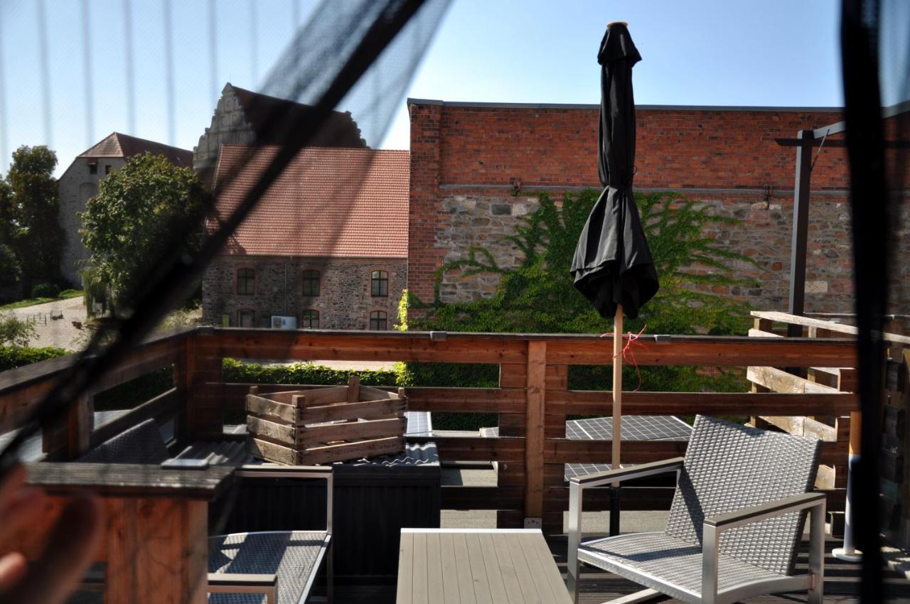 Gemuetliche Dachwohnung Mit Kleiner Oder Grosser Dachterrasse Nebeneinander Wolmirstedt Eksteriør bilde